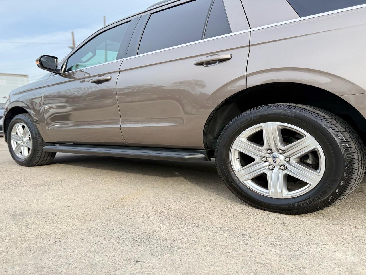 Ford Expedition XLT 2WD 2019