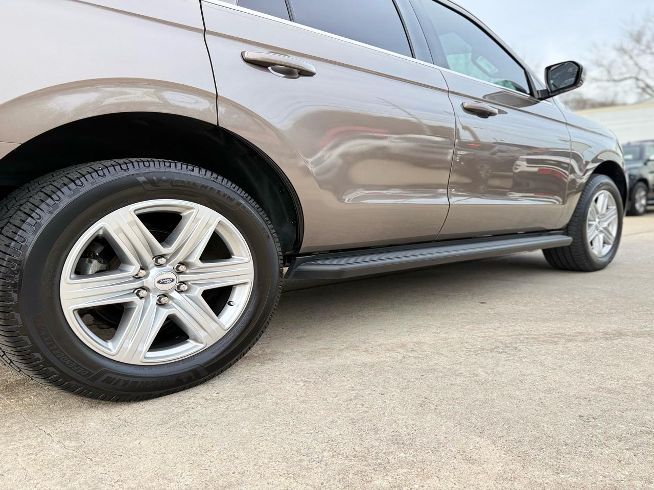 Ford Expedition XLT 2WD 2019