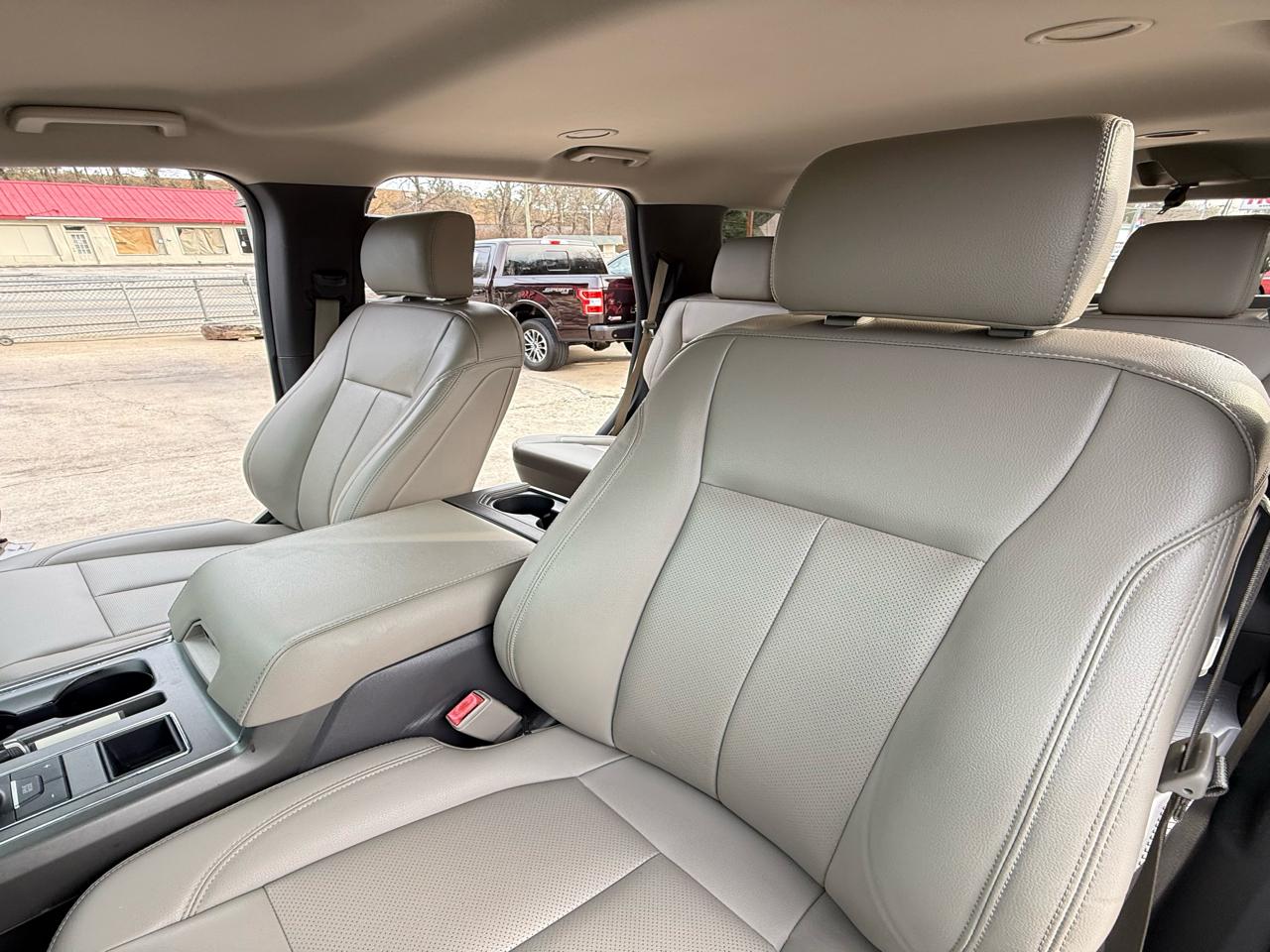 Ford Expedition XLT 2WD 2019