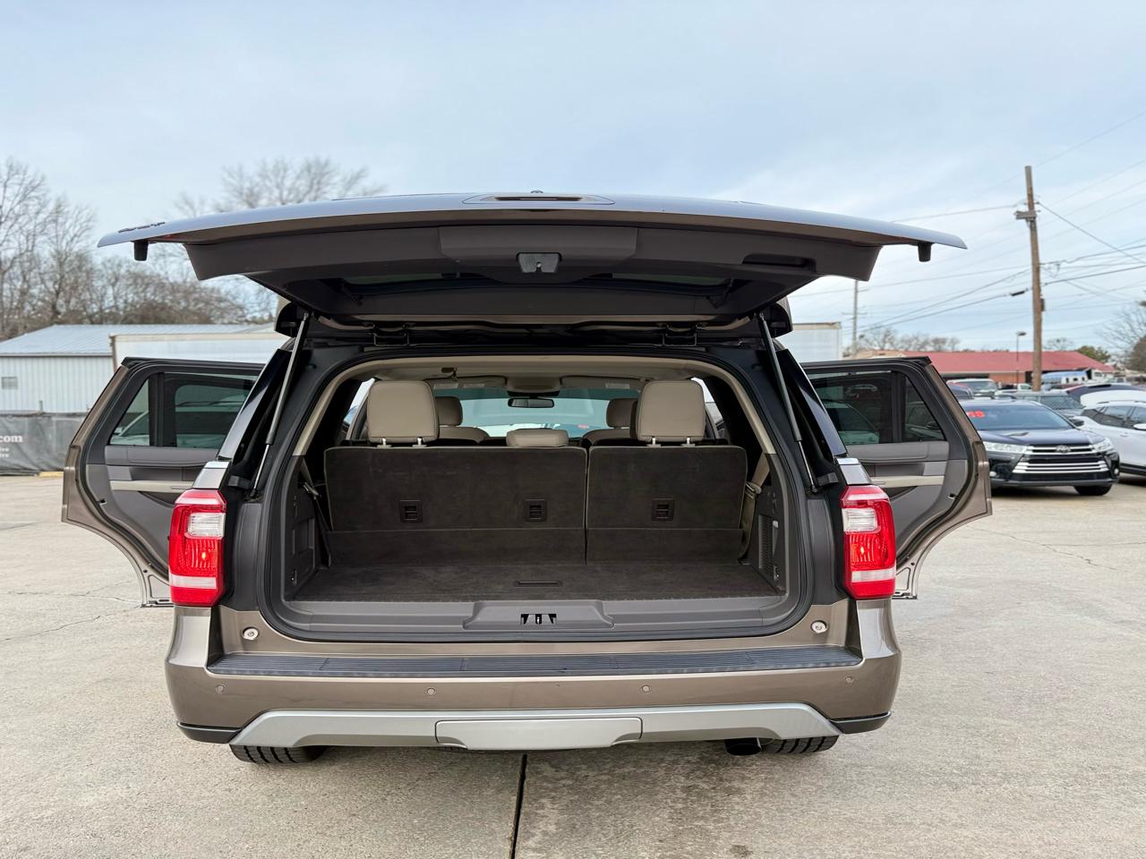 Ford Expedition XLT 2WD 2019
