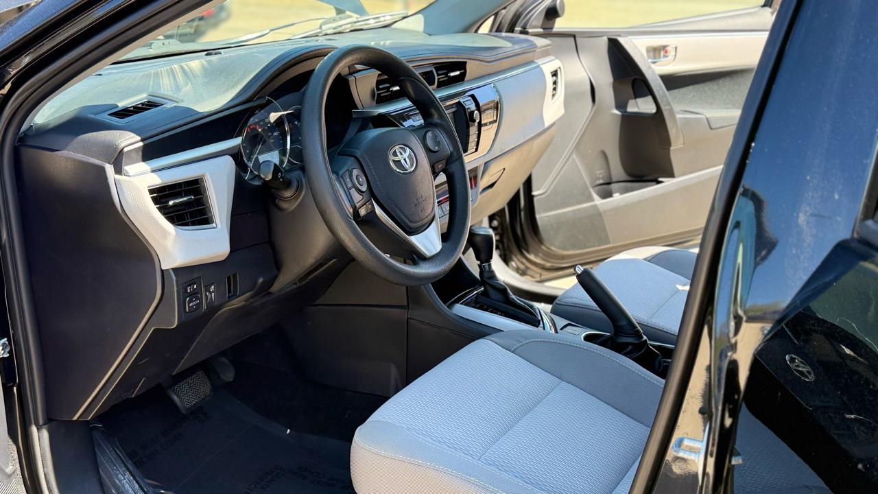 Toyota Corolla LE 2016