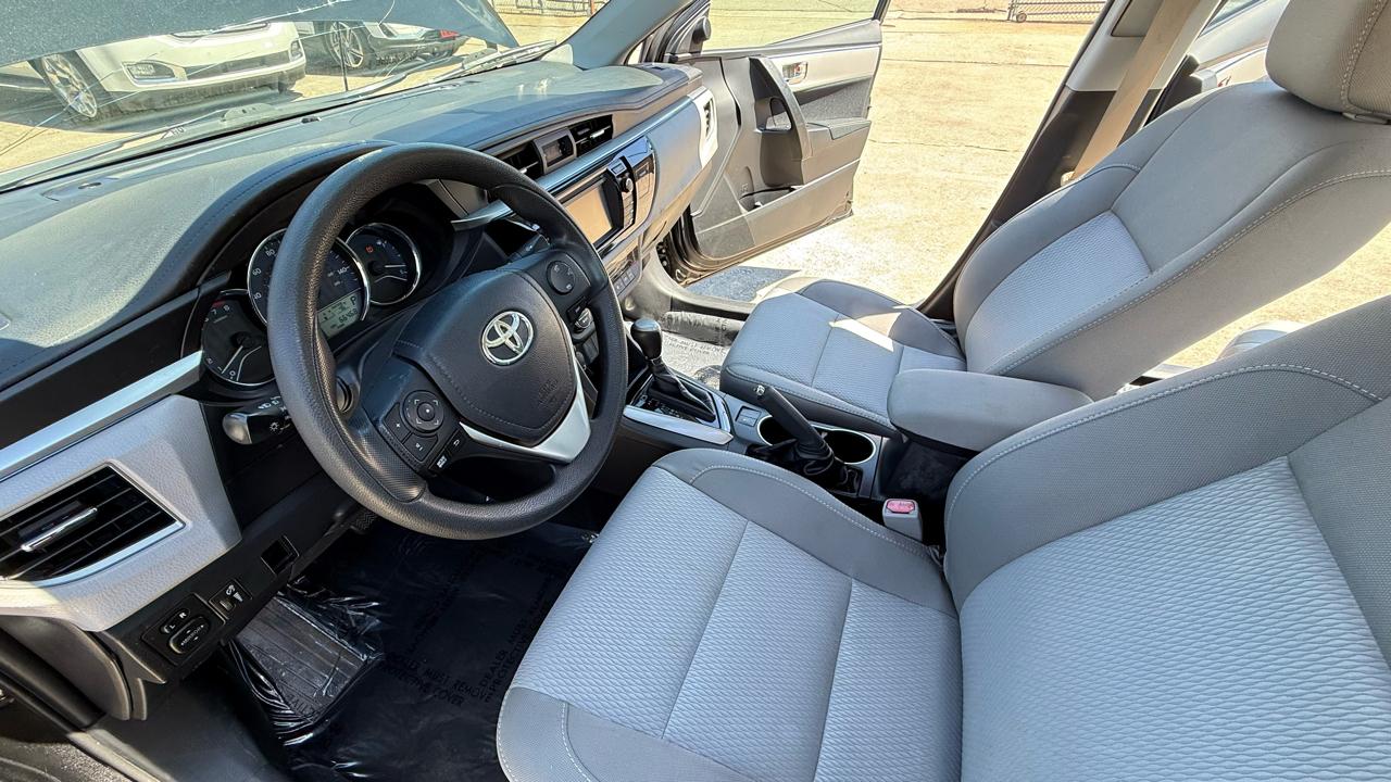 Toyota Corolla LE 2016