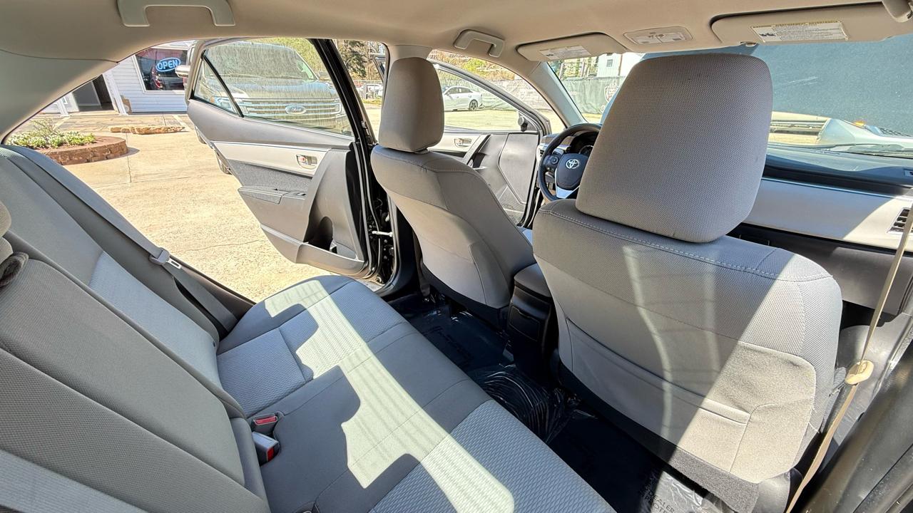 Toyota Corolla LE 2016