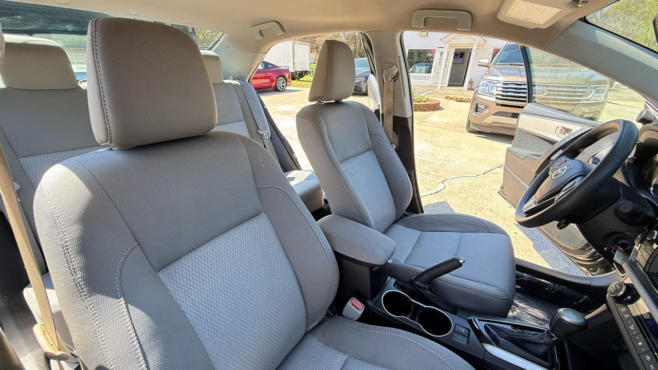 Toyota Corolla LE 2016