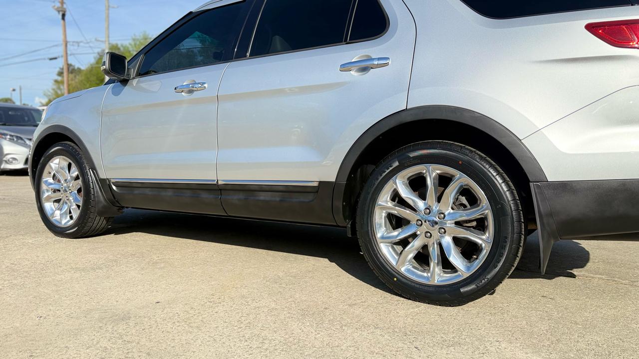 Ford Explorer Limited FWD 2011