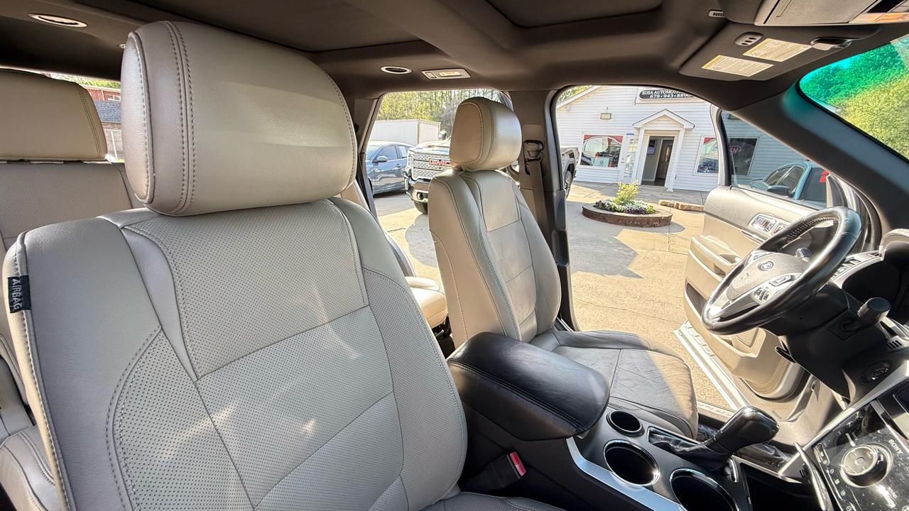 Ford Explorer Limited FWD 2011