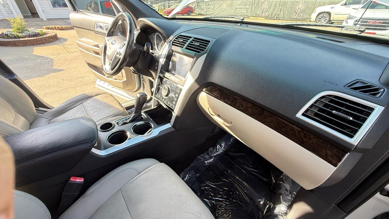 Ford Explorer Limited FWD 2011