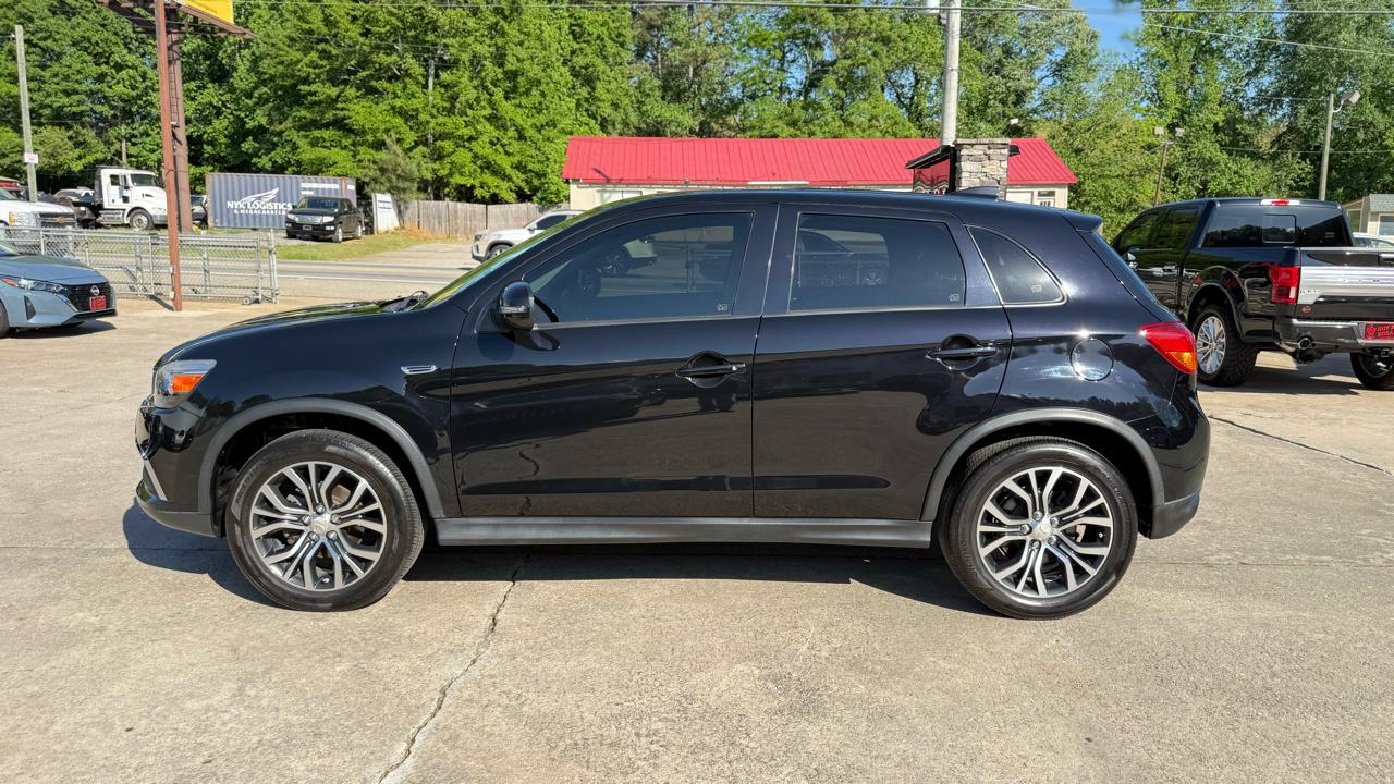 Mitsubishi Outlander Sport 2.0 ES 4WD CVT 2017