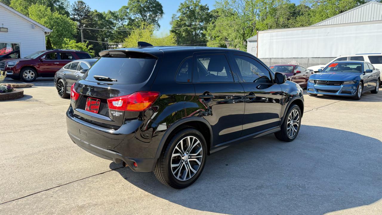 Mitsubishi Outlander Sport 2.0 ES 4WD CVT 2017