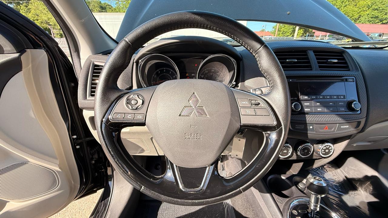 Mitsubishi Outlander Sport 2.0 ES 4WD CVT 2017