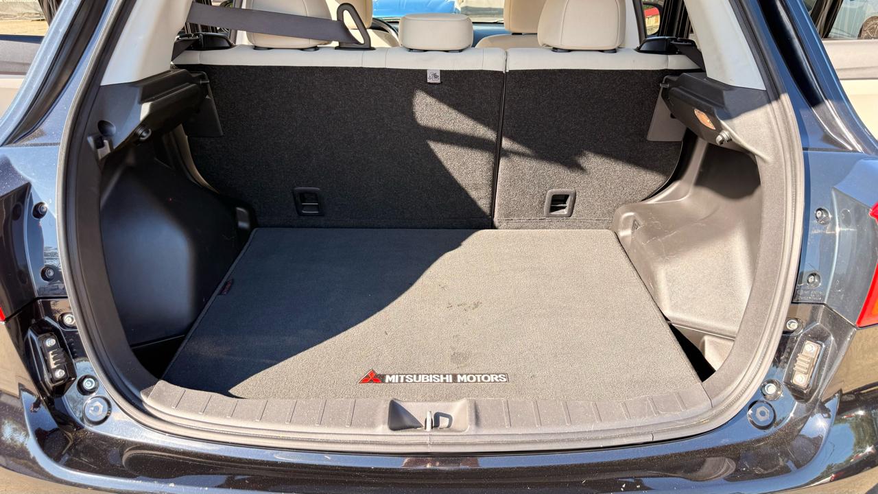 Mitsubishi Outlander Sport 2.0 ES 4WD CVT 2017