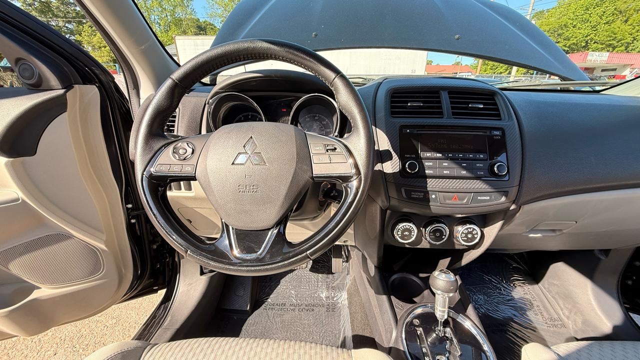 Mitsubishi Outlander Sport 2.0 ES 4WD CVT 2017