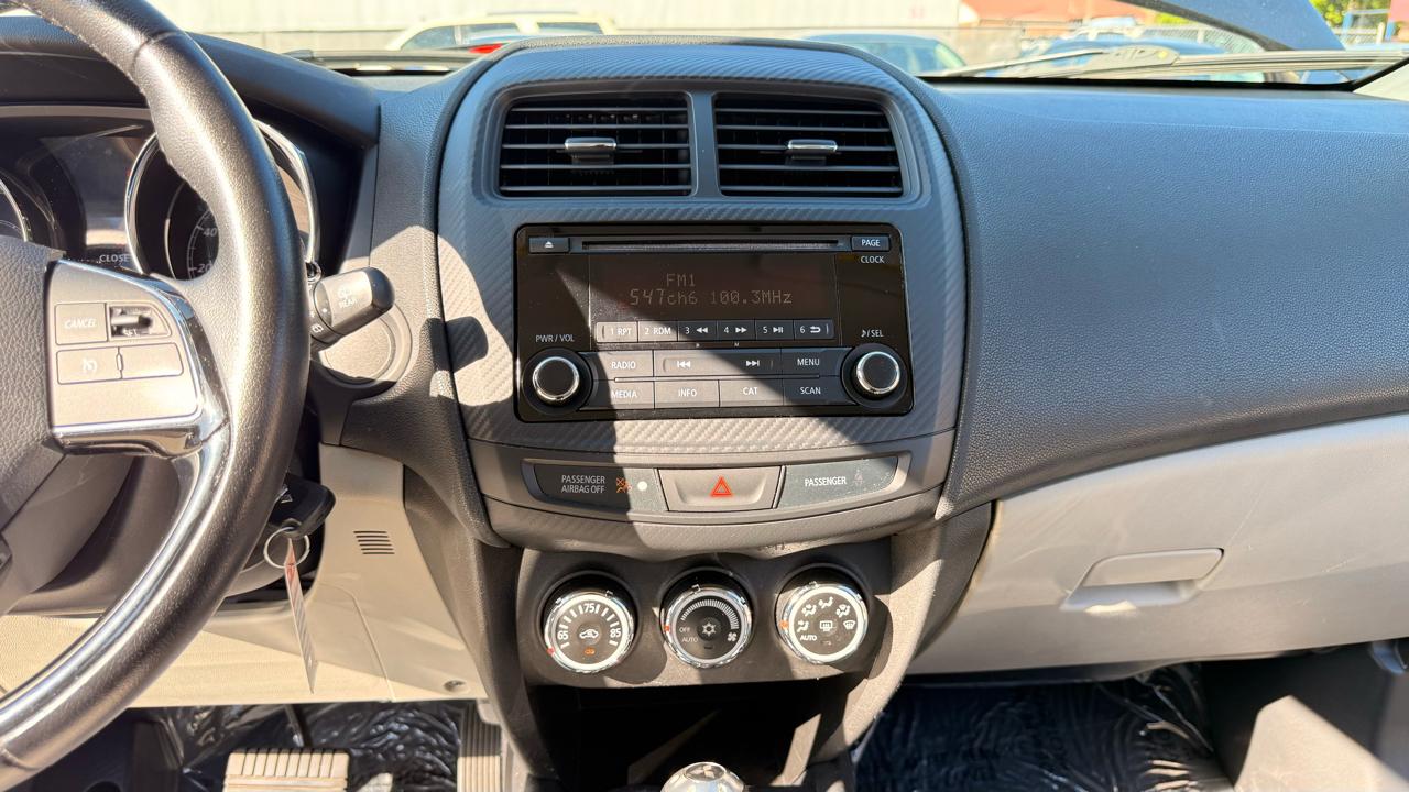 Mitsubishi Outlander Sport 2.0 ES 4WD CVT 2017