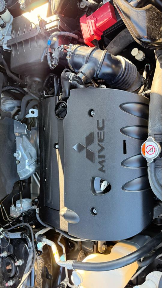 Mitsubishi Outlander Sport 2.0 ES 4WD CVT 2017