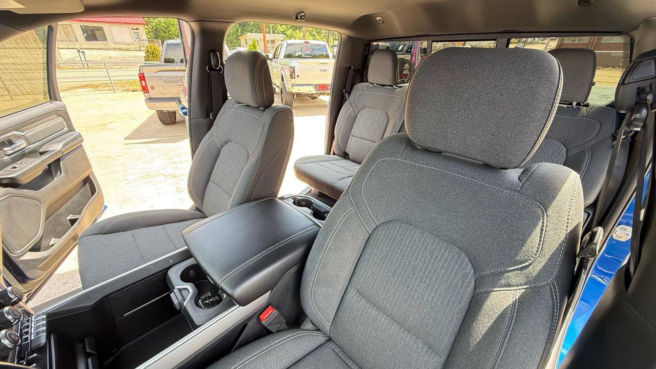 RAM 1500 Big Horn Crew Cab SWB 4WD 2019