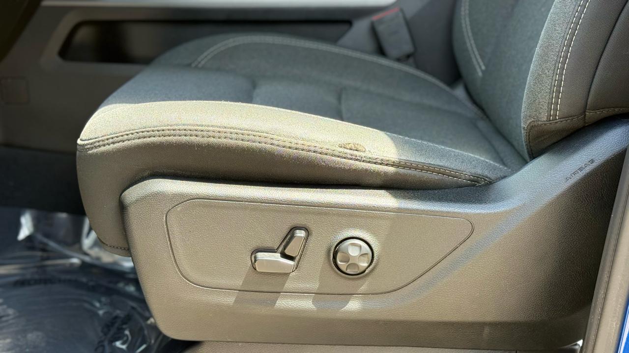 RAM 1500 Big Horn Crew Cab SWB 4WD 2019