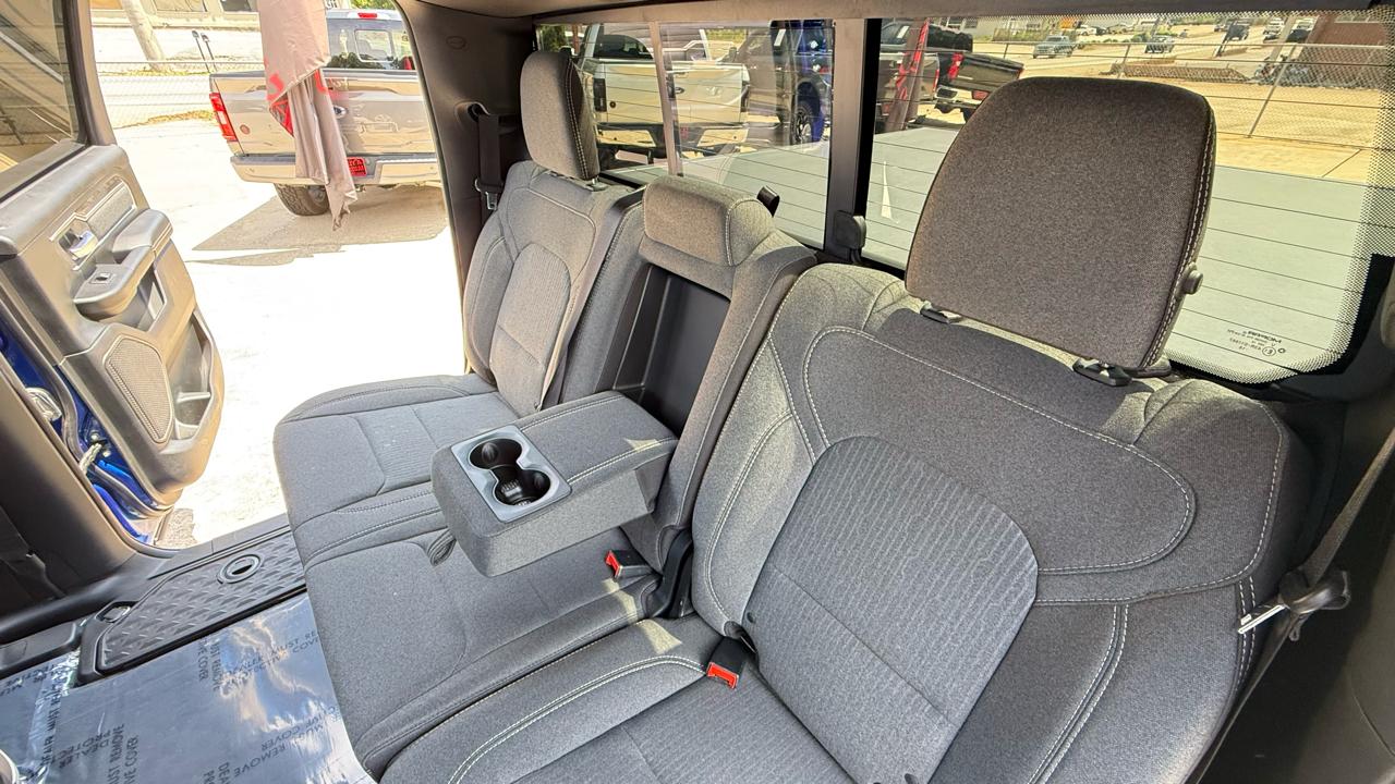 RAM 1500 Big Horn Crew Cab SWB 4WD 2019