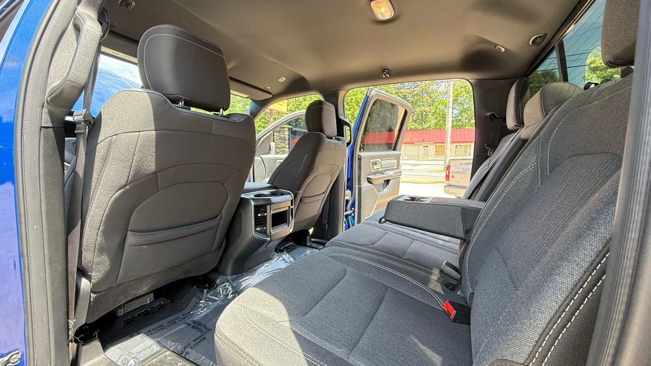 RAM 1500 Big Horn Crew Cab SWB 4WD 2019