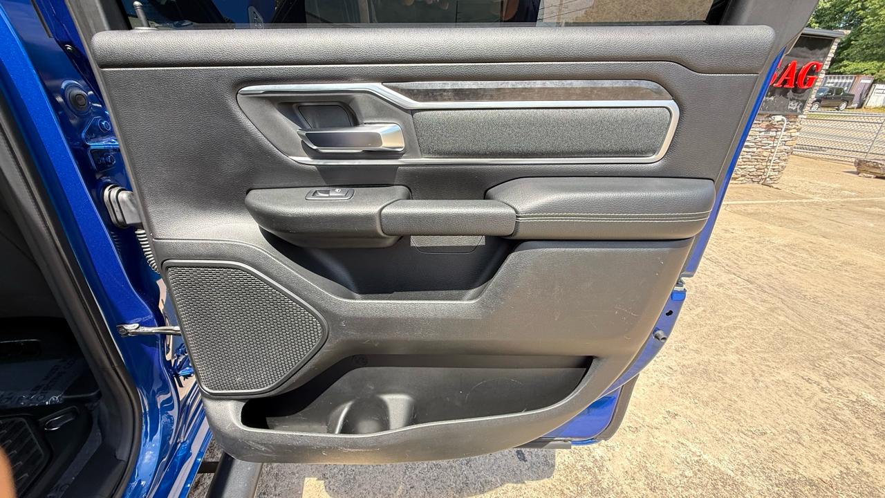 RAM 1500 Big Horn Crew Cab SWB 4WD 2019