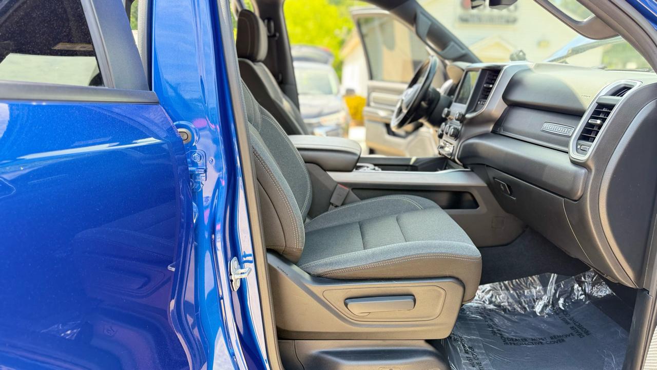 RAM 1500 Big Horn Crew Cab SWB 4WD 2019