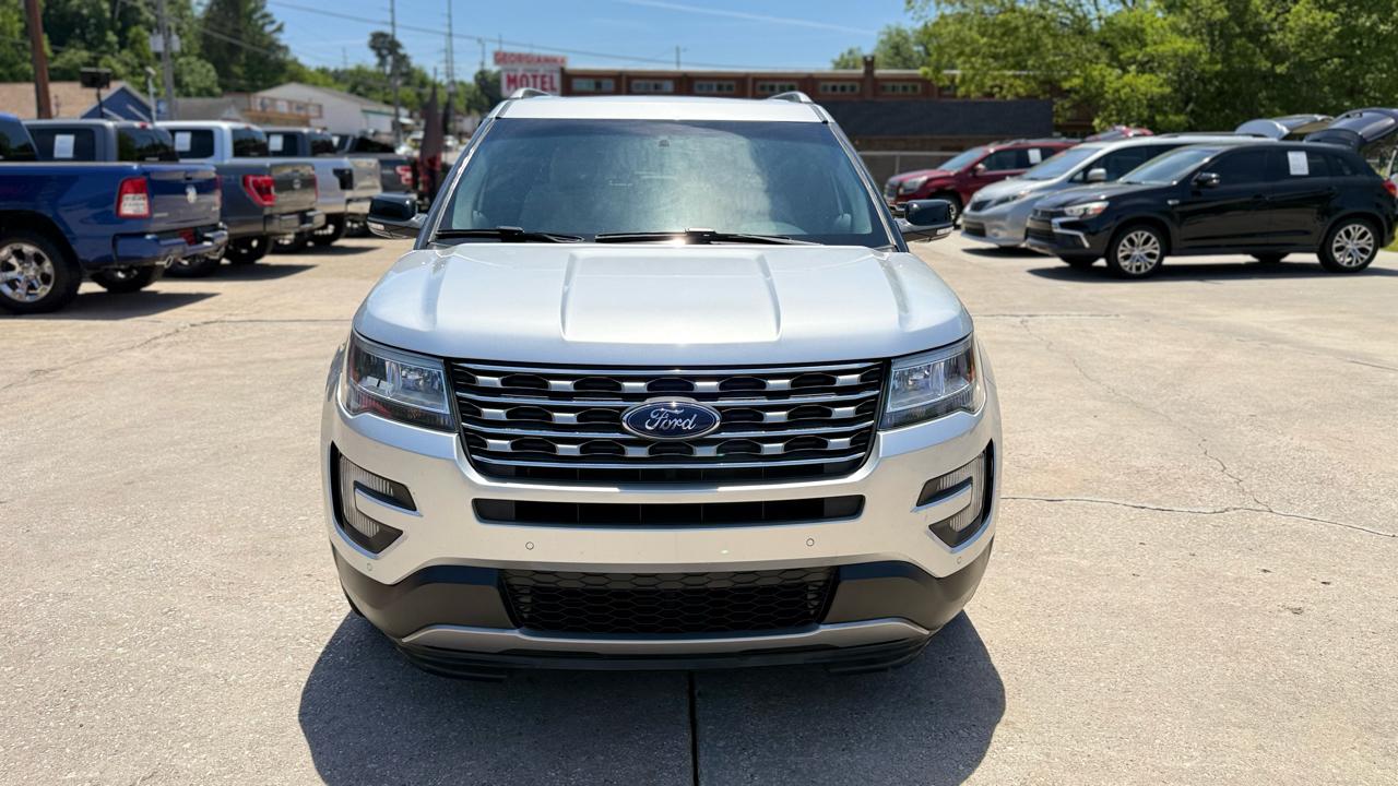Ford Explorer XLT FWD 2016