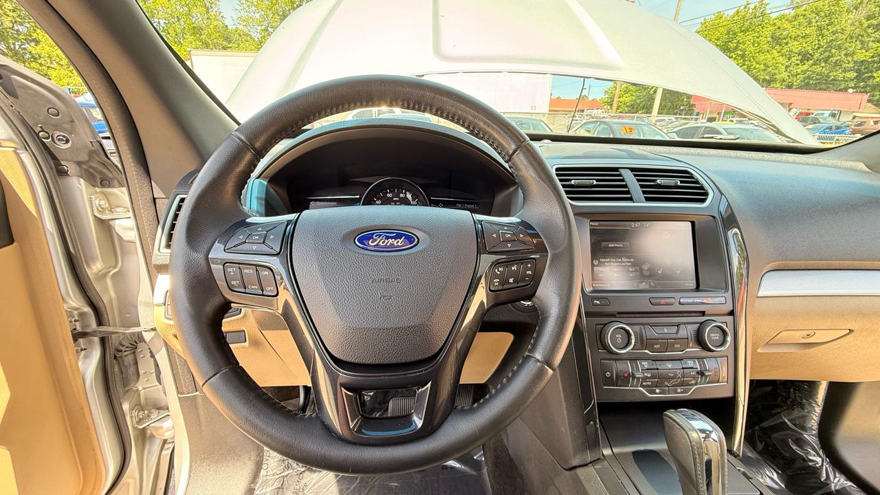 Ford Explorer XLT FWD 2016