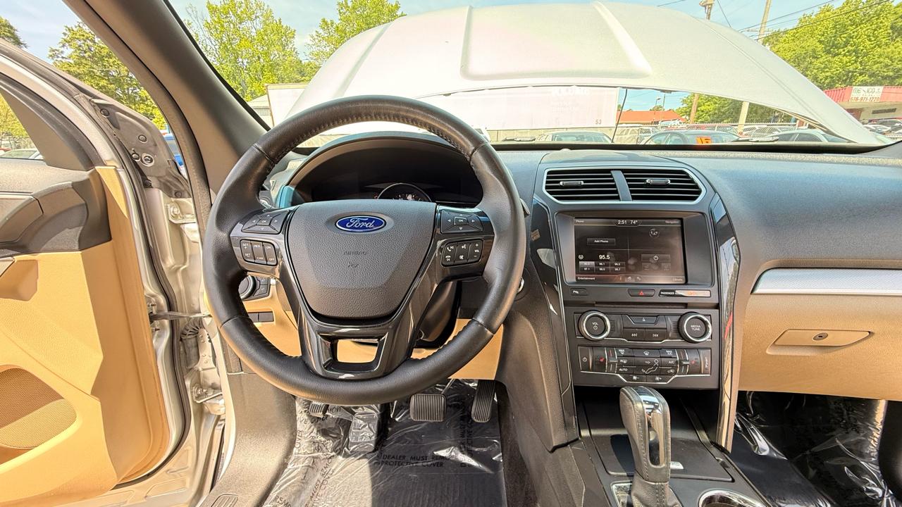 Ford Explorer XLT FWD 2016