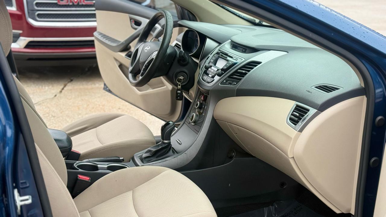 Hyundai Elantra Limited 2014