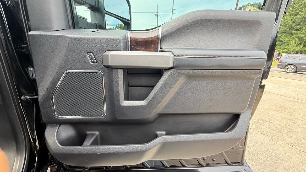 Ford F-250 SD Platinum Crew Cab 4WD 2017