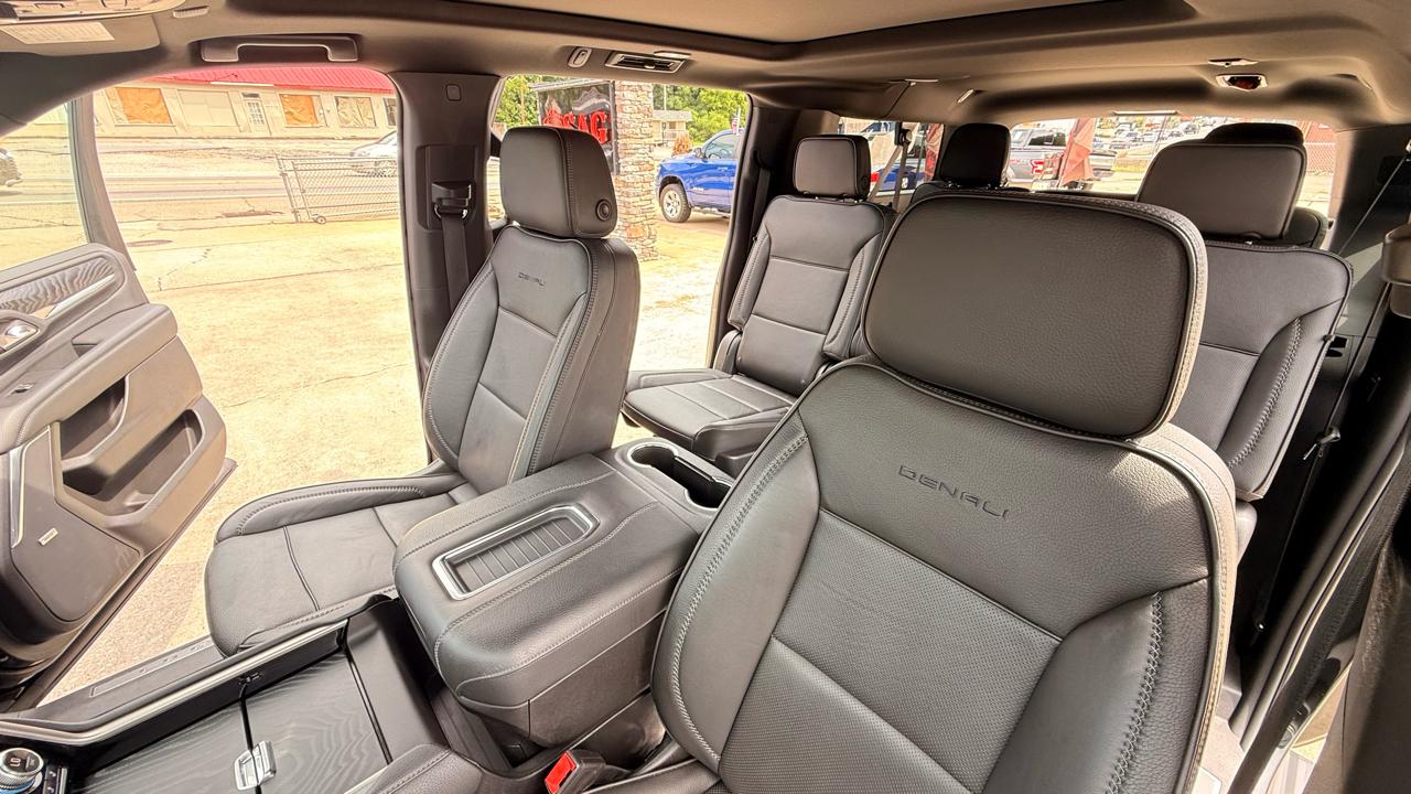 GMC Yukon XL Denali 4WD 2023