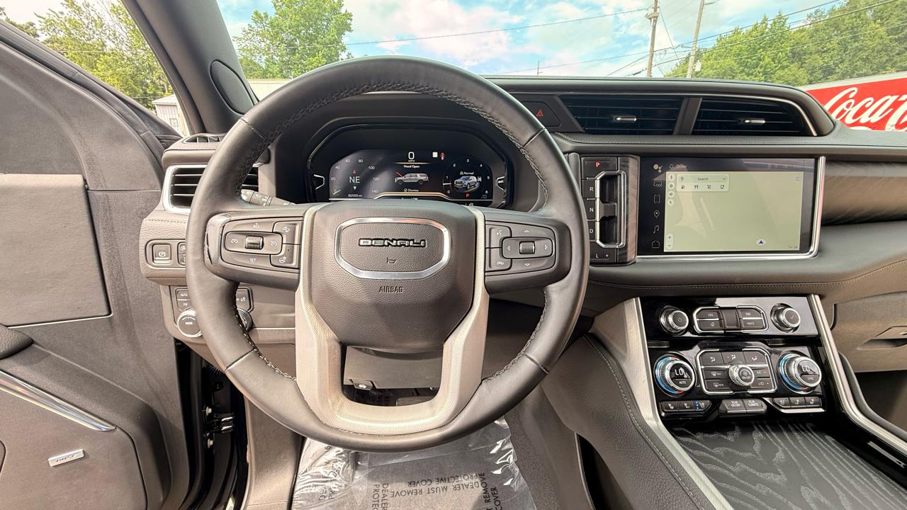 GMC Yukon XL Denali 4WD 2023