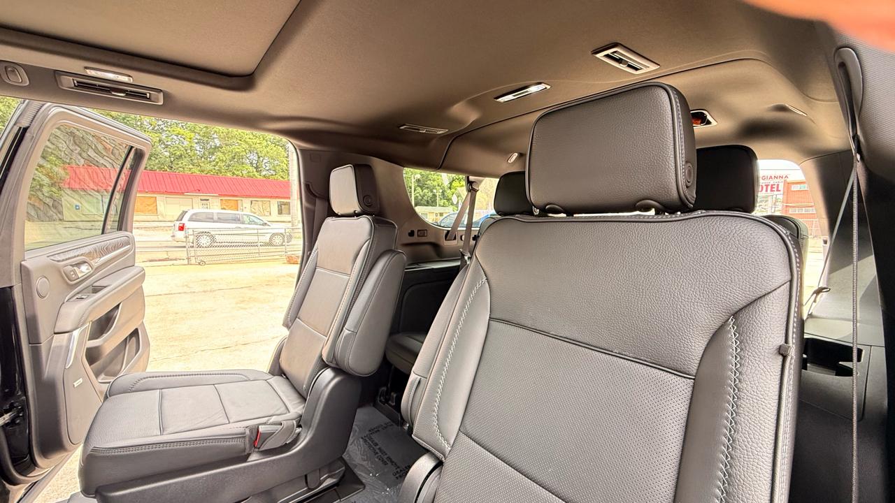 GMC Yukon XL Denali 4WD 2023