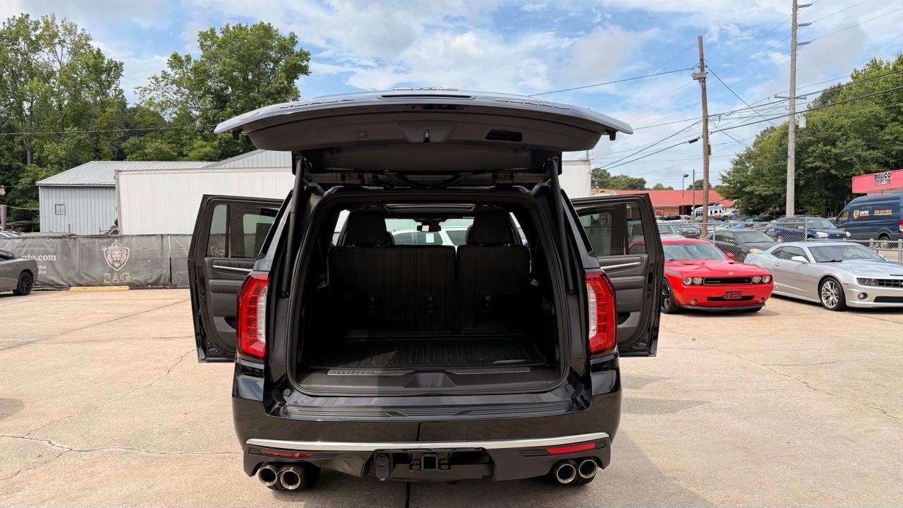GMC Yukon XL Denali 4WD 2023