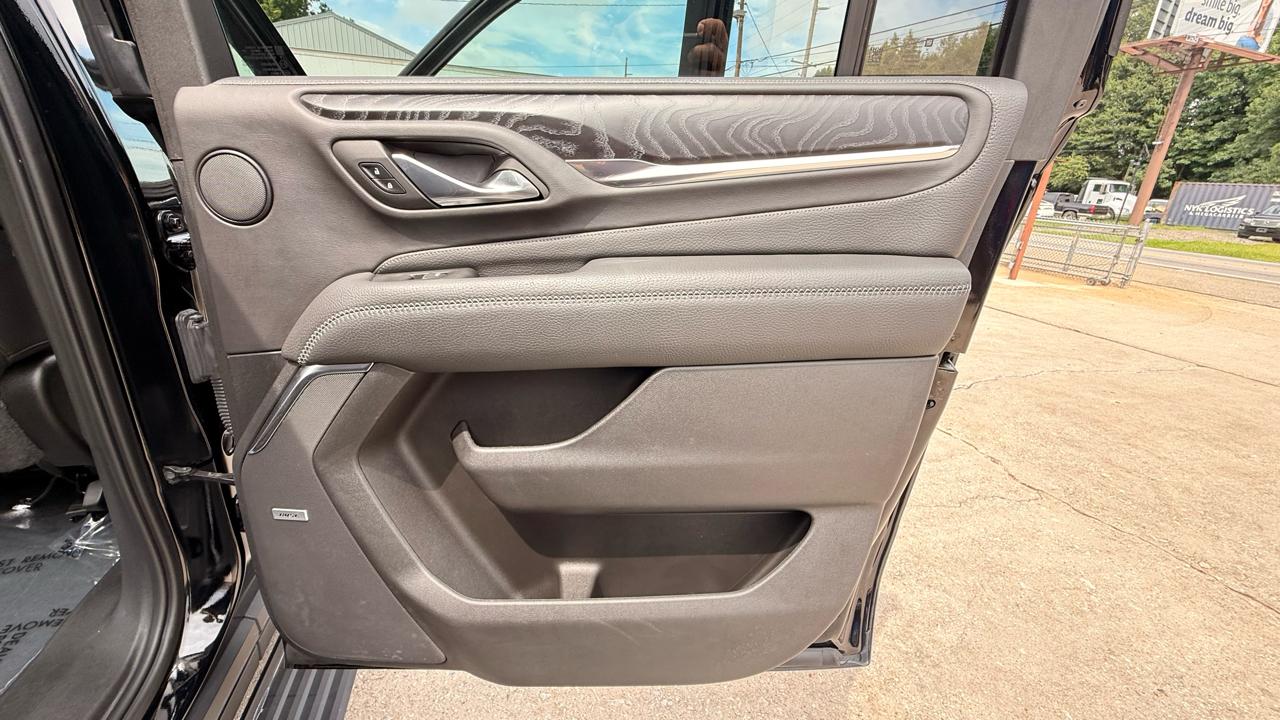 GMC Yukon XL Denali 4WD 2023
