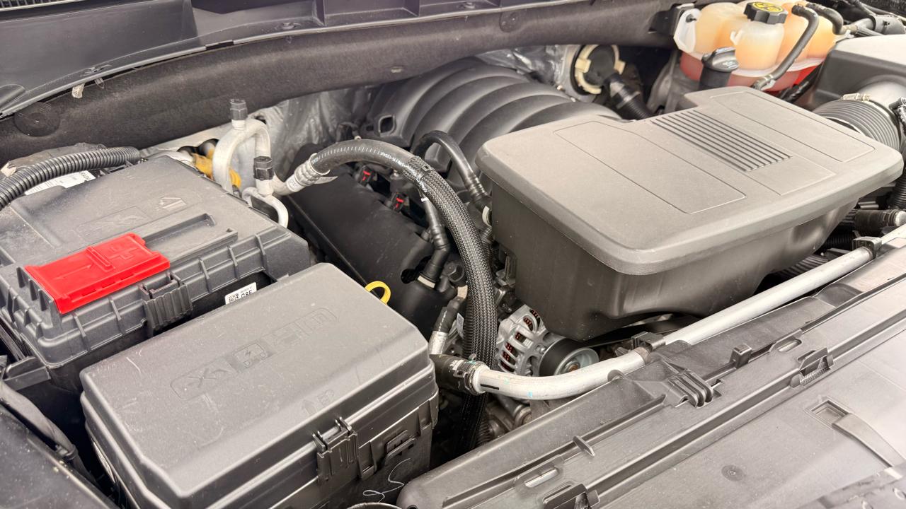 GMC Yukon XL Denali 4WD 2023