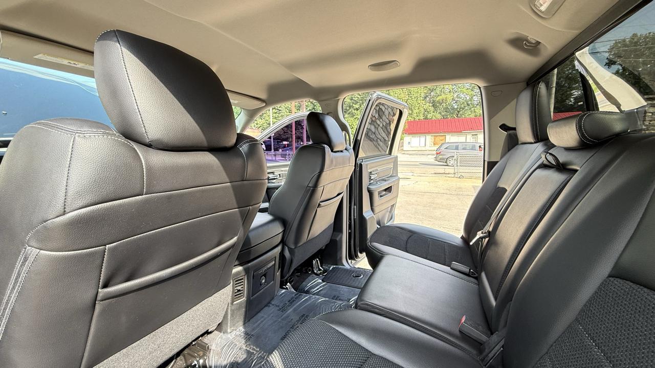 RAM 1500 Sport Crew Cab LWB 2WD 2016