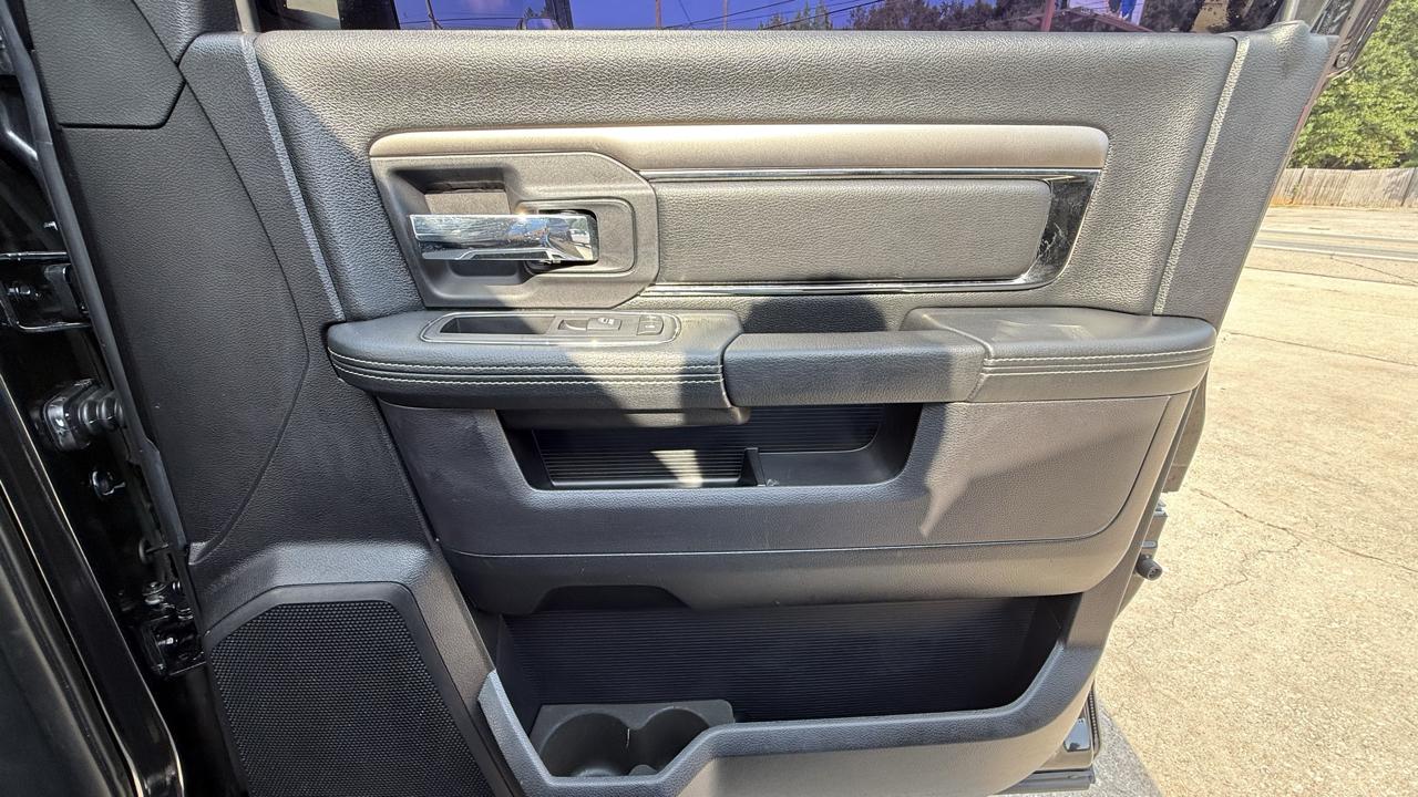 RAM 1500 Sport Crew Cab LWB 2WD 2016
