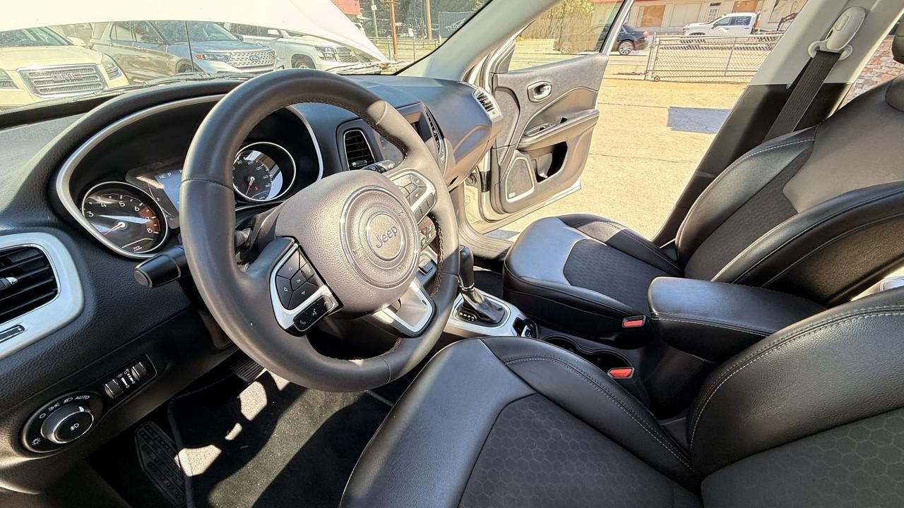 Jeep Compass Latitude FWD 2021