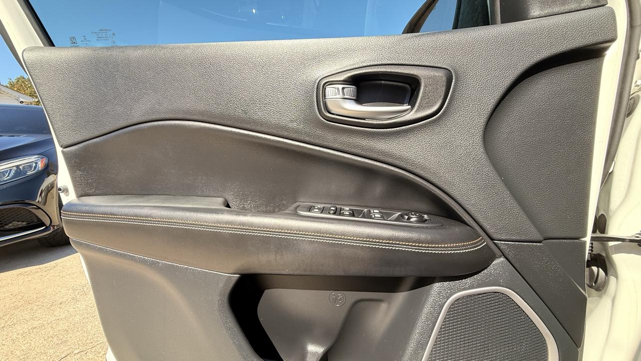 Jeep Compass Latitude FWD 2021