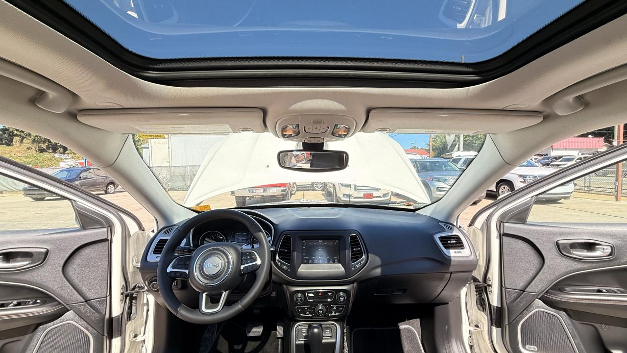 Jeep Compass Latitude FWD 2021