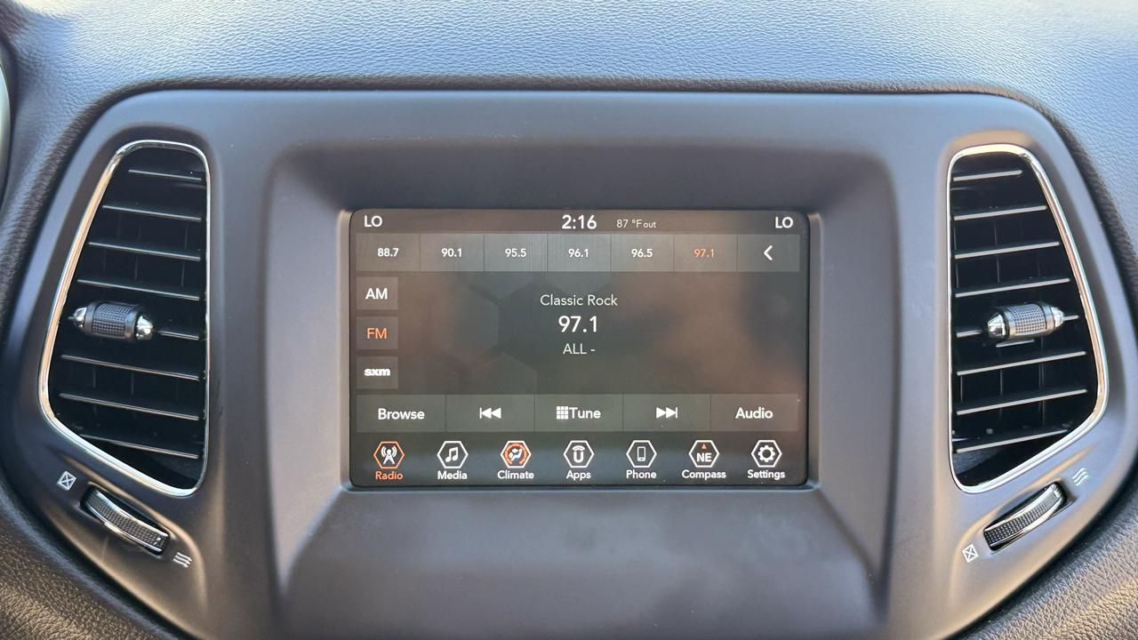 Jeep Compass Latitude FWD 2021