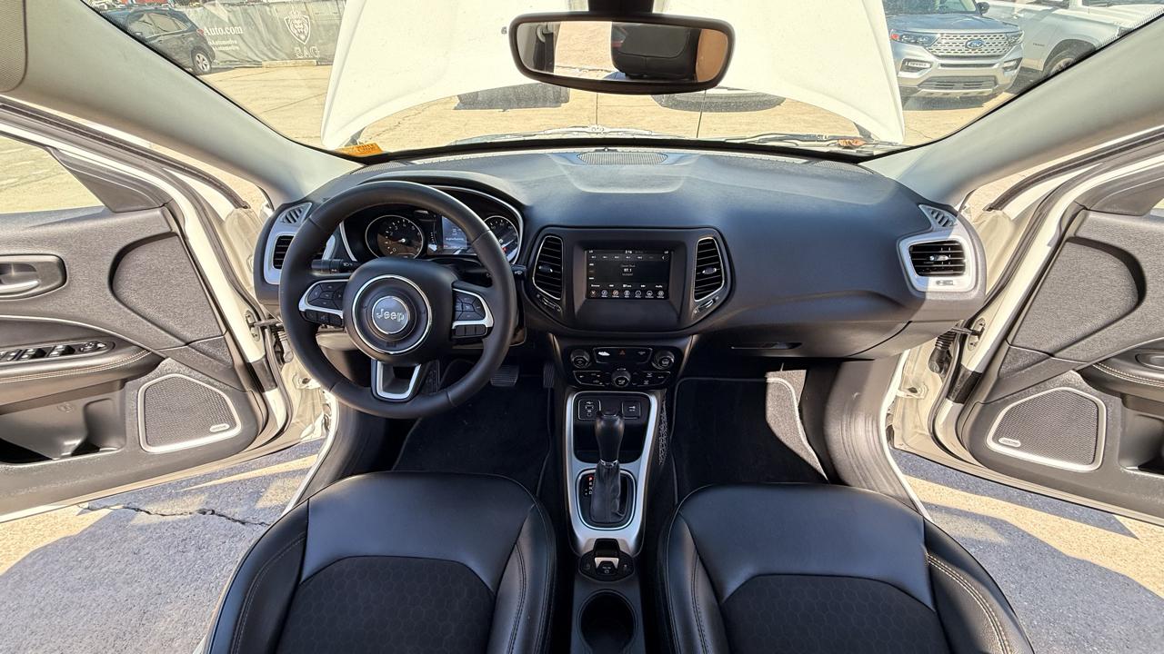 Jeep Compass Latitude FWD 2021