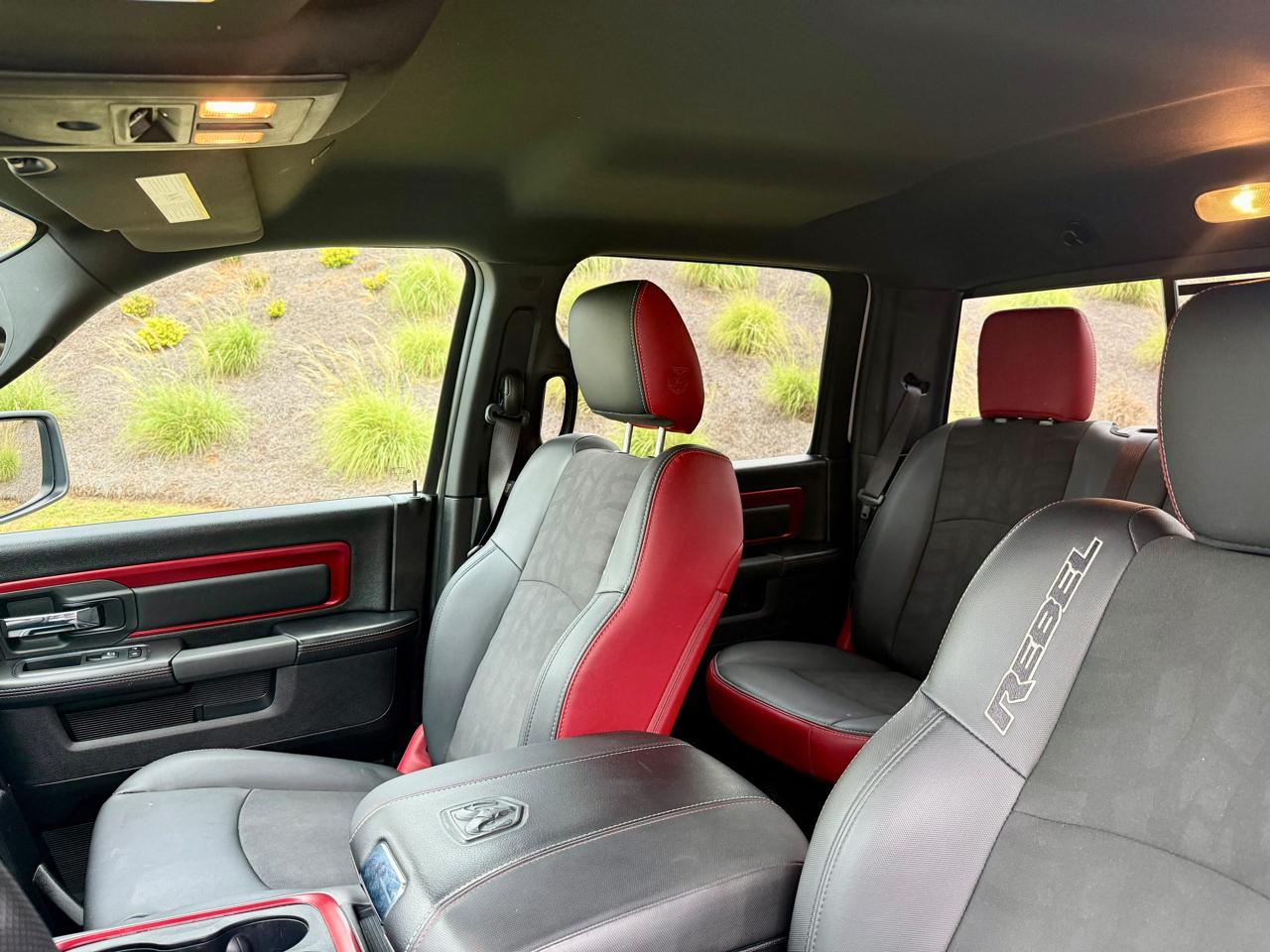 RAM 1500 Rebel Crew Cab SWB 4WD 2017