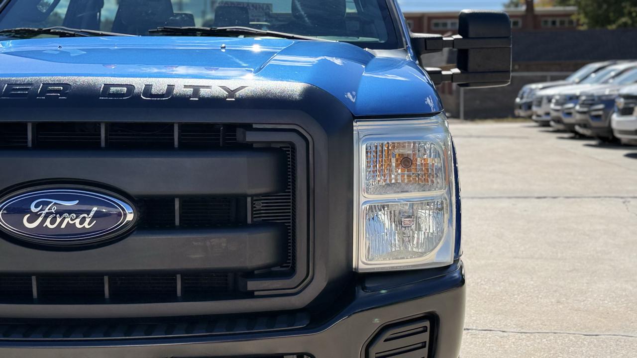 Ford F-350 SD XL Crew Cab 2WD 2016