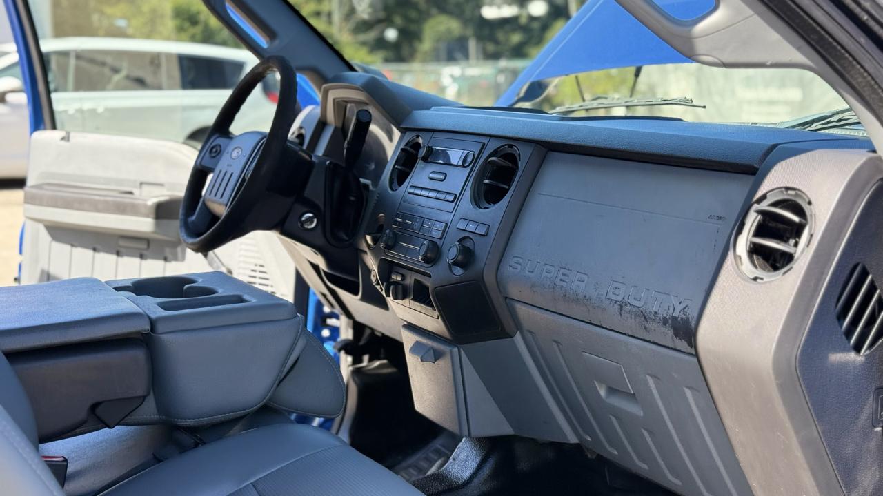 Ford F-350 SD XL Crew Cab 2WD 2016