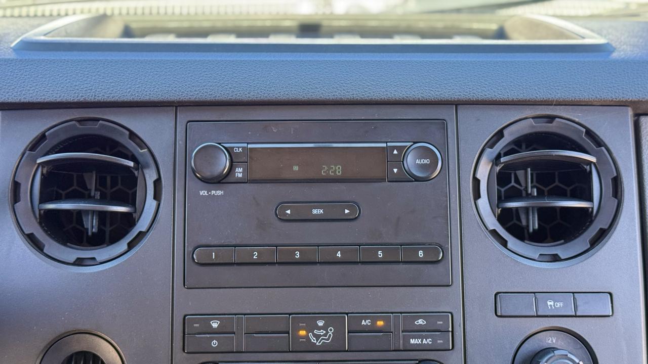 Ford F-350 SD XL Crew Cab 2WD 2016