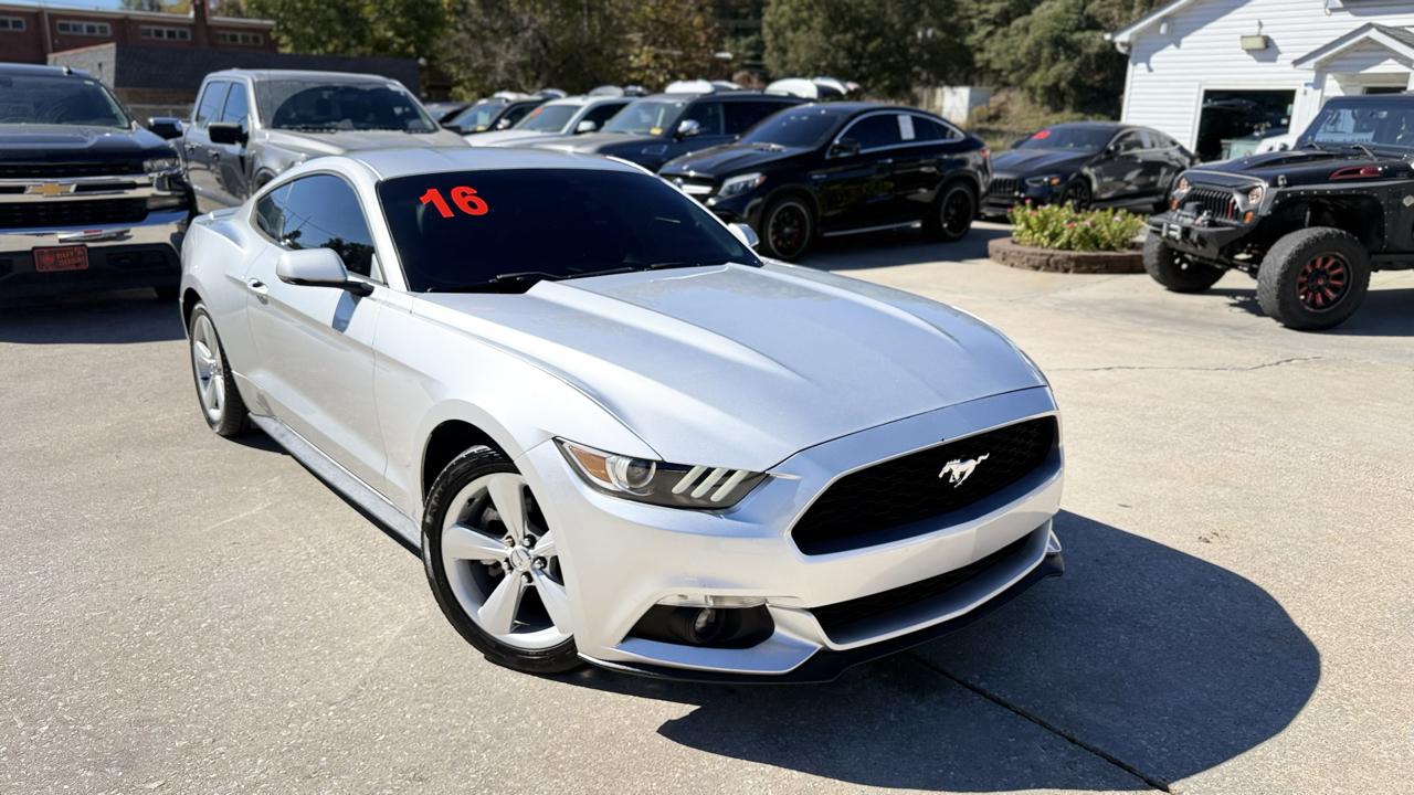 Ford Mustang EcoBoost Coupe 2016