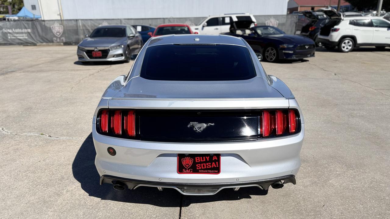 Ford Mustang EcoBoost Coupe 2016