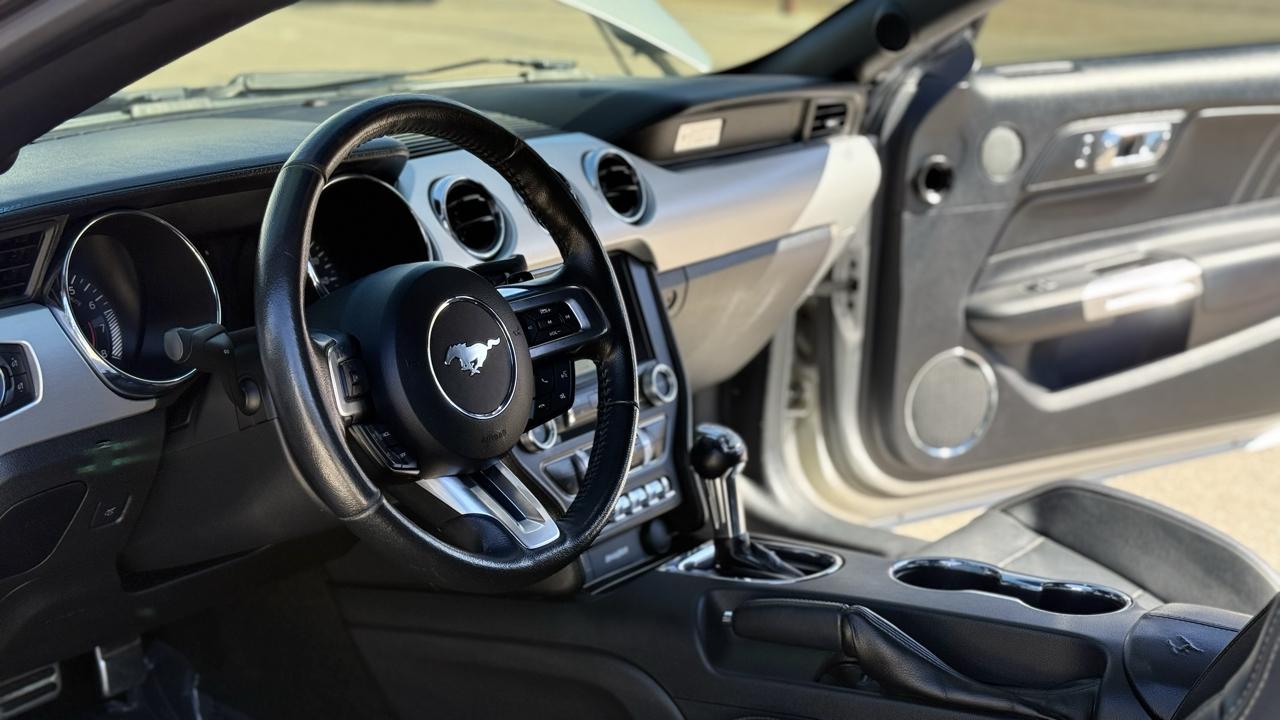 Ford Mustang EcoBoost Coupe 2016