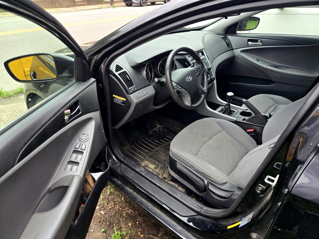 Hyundai Sonata GLS Auto 2011 Hyundai Sonata GLS Auto 2011